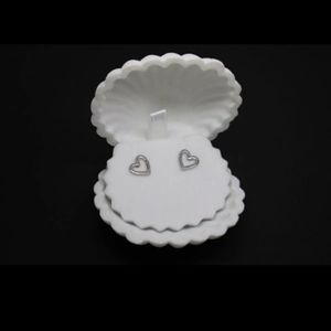 S925 heart studs